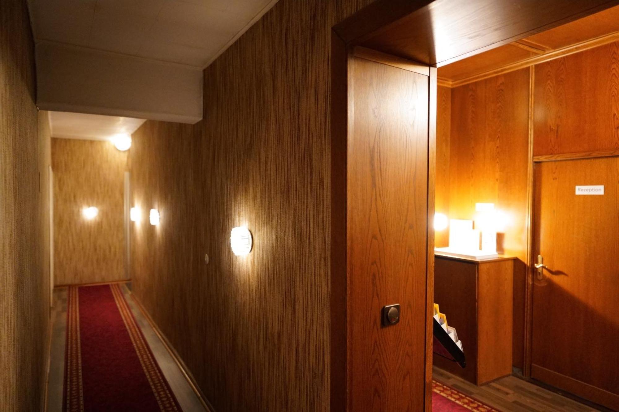 Hotel Pension Xantener Eck Berlin Kültér fotó