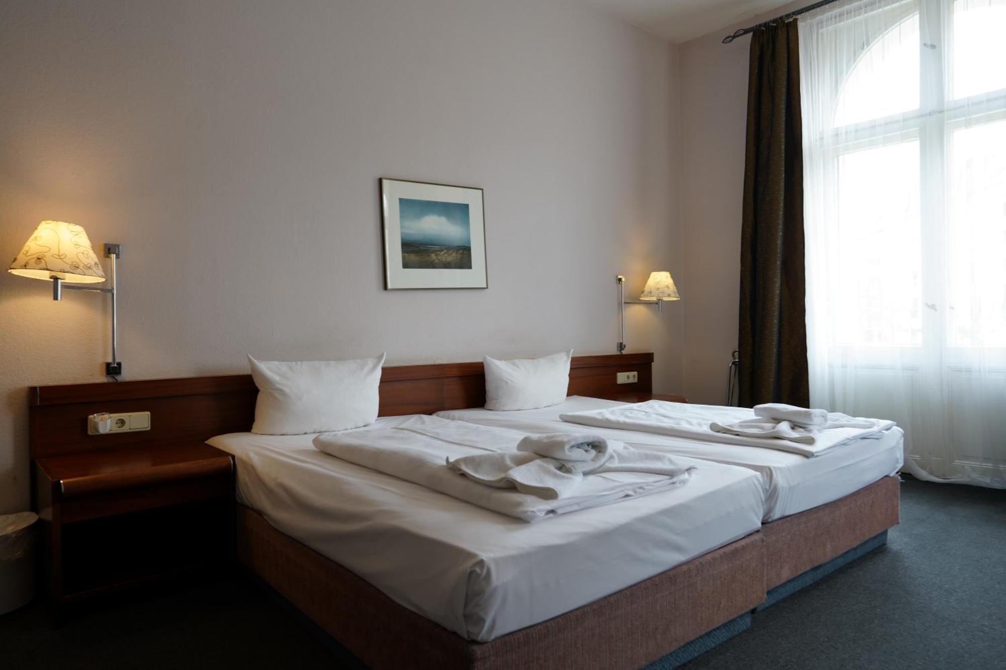 Hotel Pension Xantener Eck Berlin Kültér fotó
