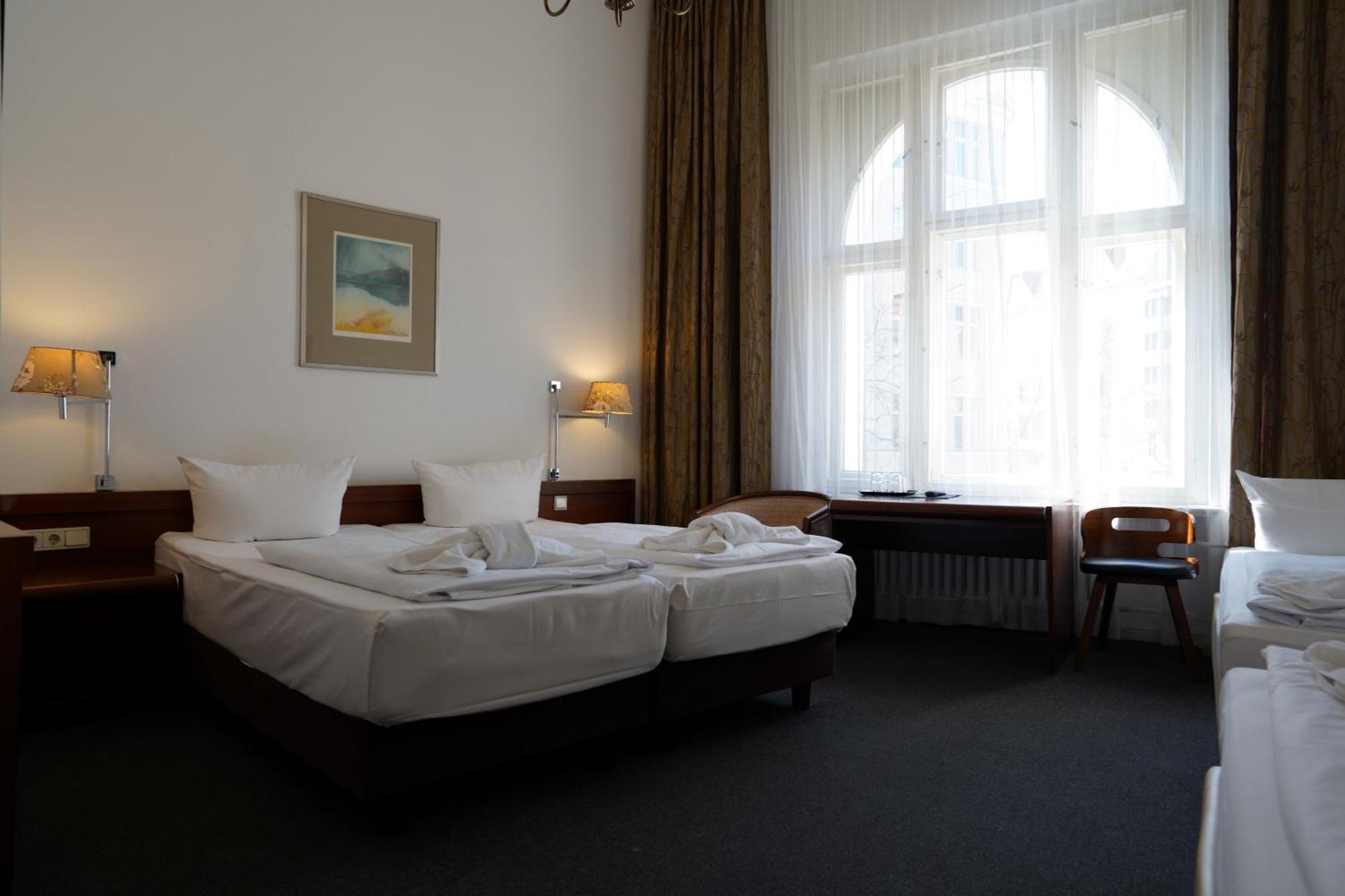 Hotel Pension Xantener Eck Berlin Kültér fotó