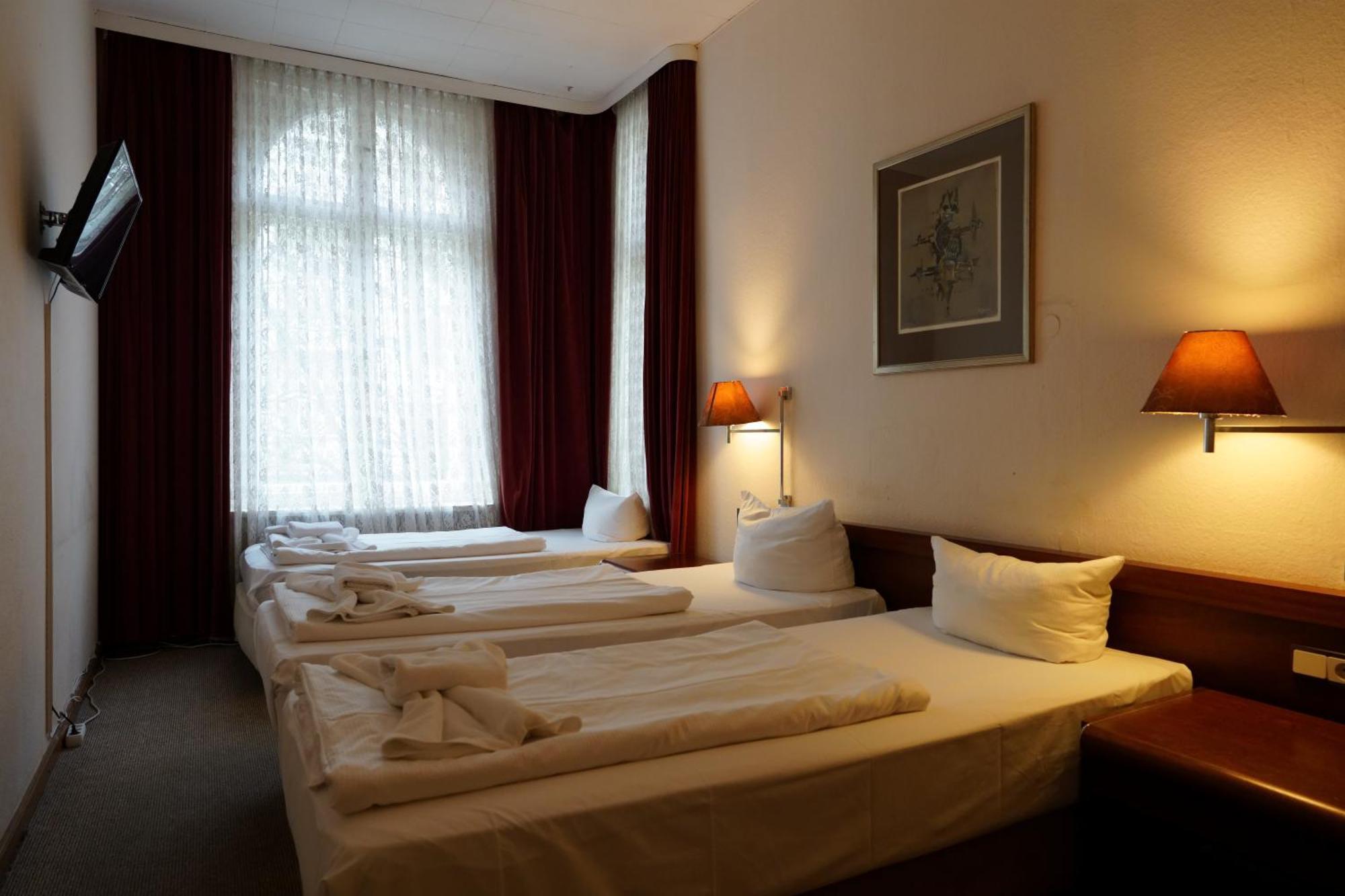 Hotel Pension Xantener Eck Berlin Kültér fotó