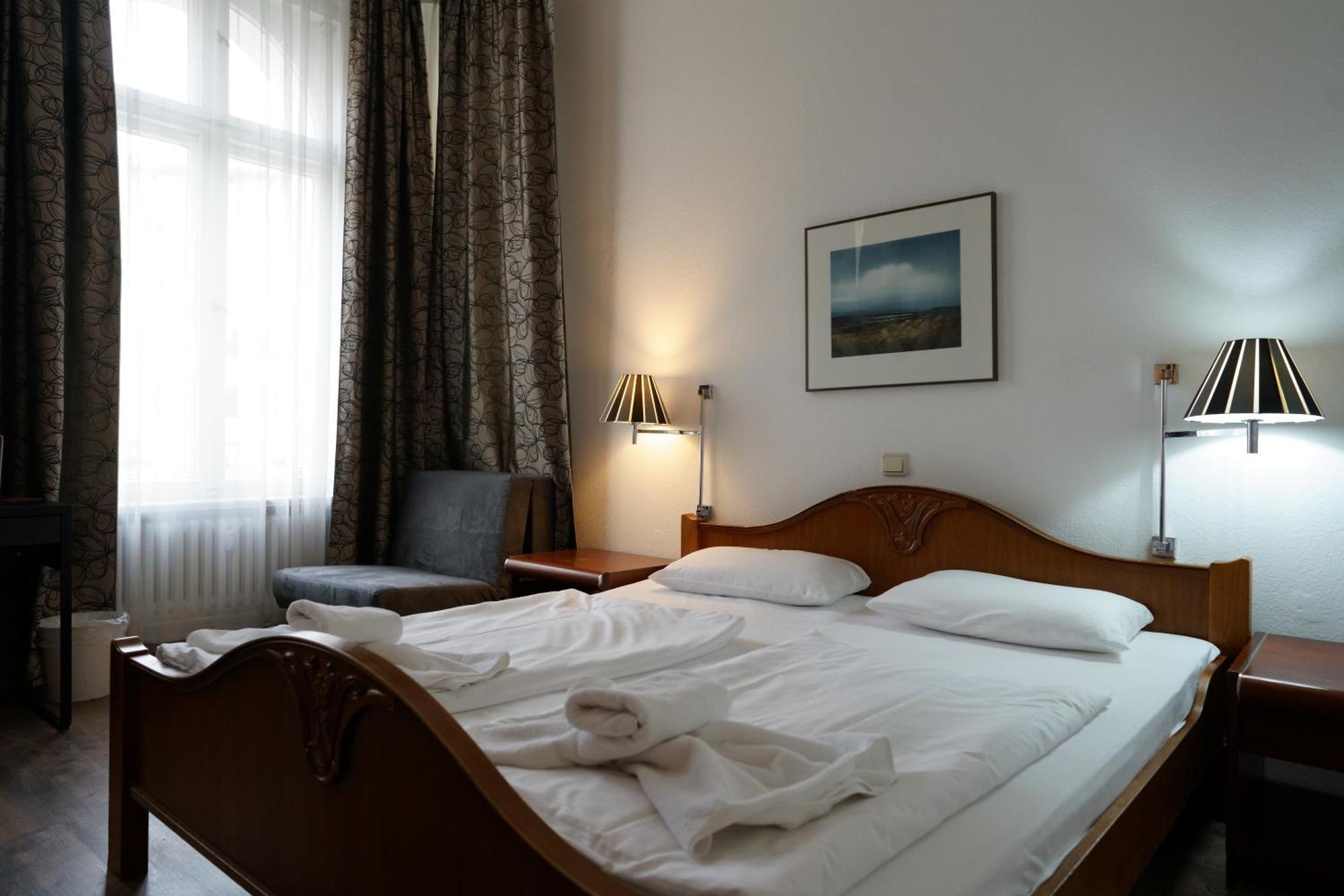 Hotel Pension Xantener Eck Berlin Kültér fotó