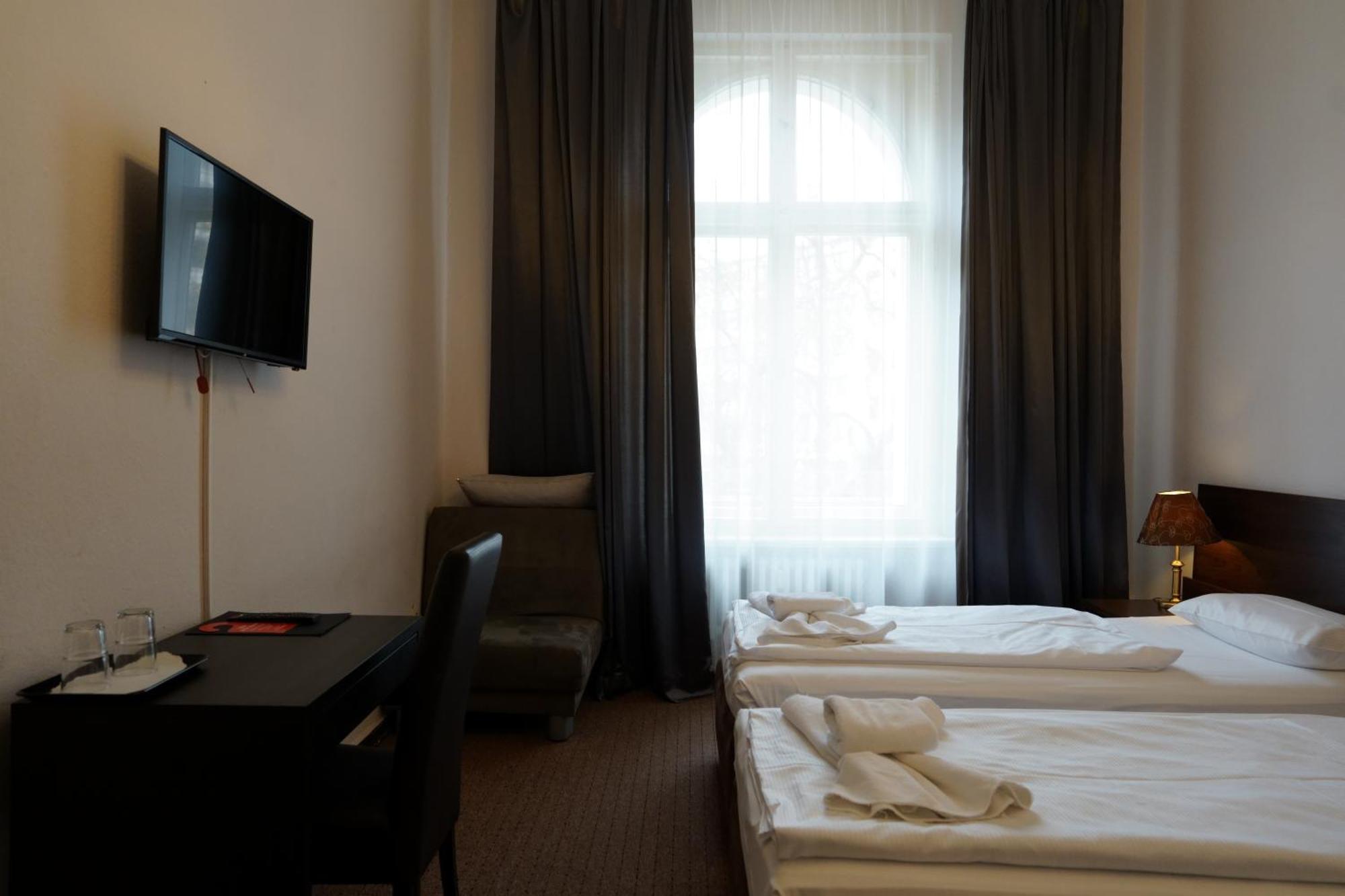 Hotel Pension Xantener Eck Berlin Kültér fotó