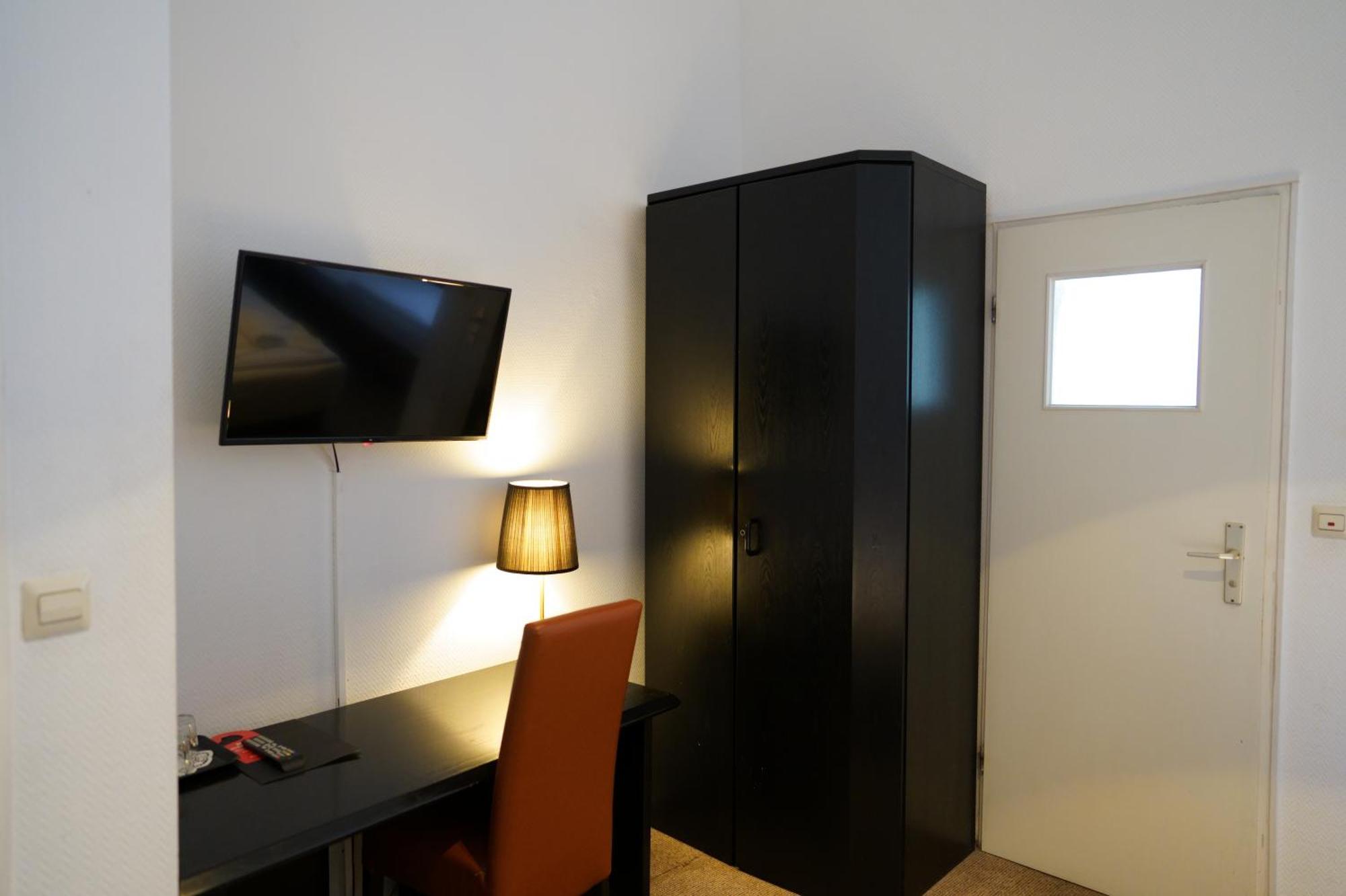 Hotel Pension Xantener Eck Berlin Kültér fotó