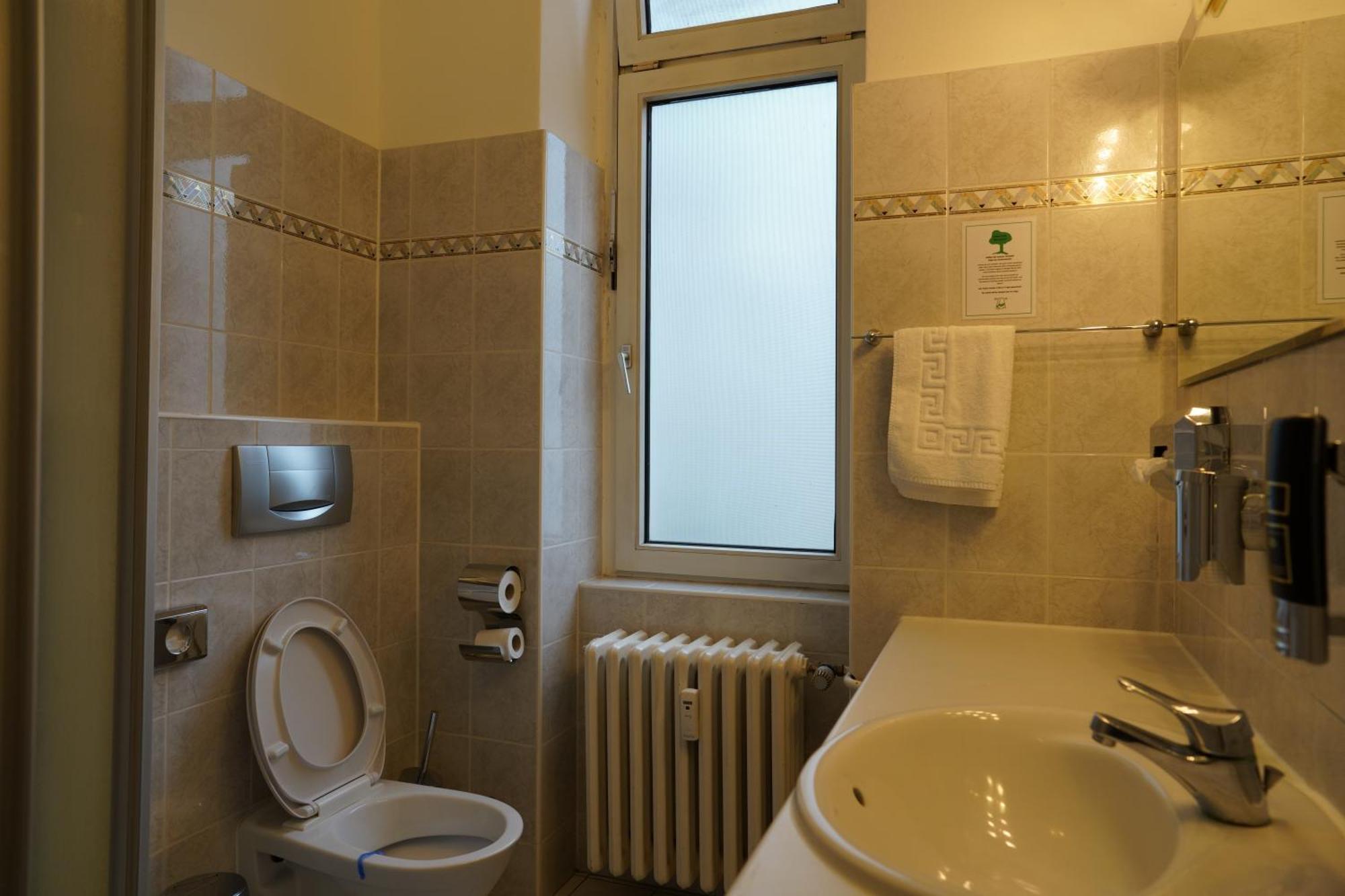 Hotel Pension Xantener Eck Berlin Kültér fotó