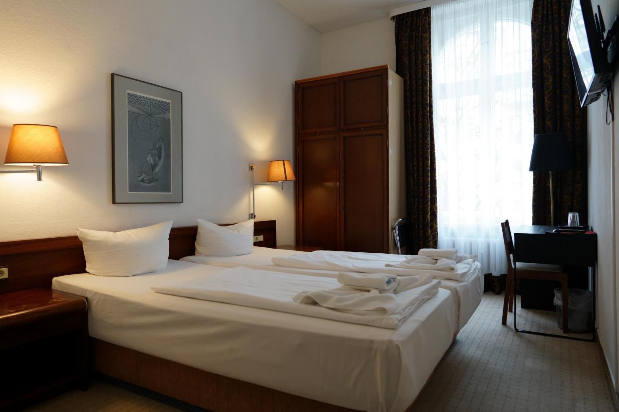 Hotel Pension Xantener Eck Berlin Kültér fotó